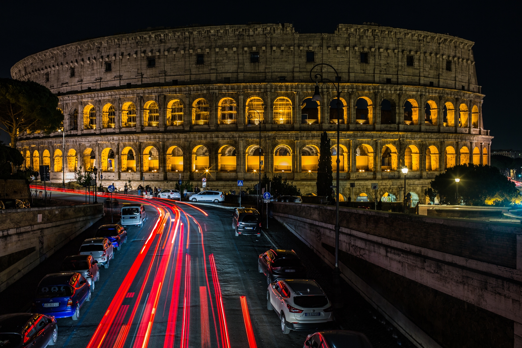 Colosseum At Night Wallpaper Happywall