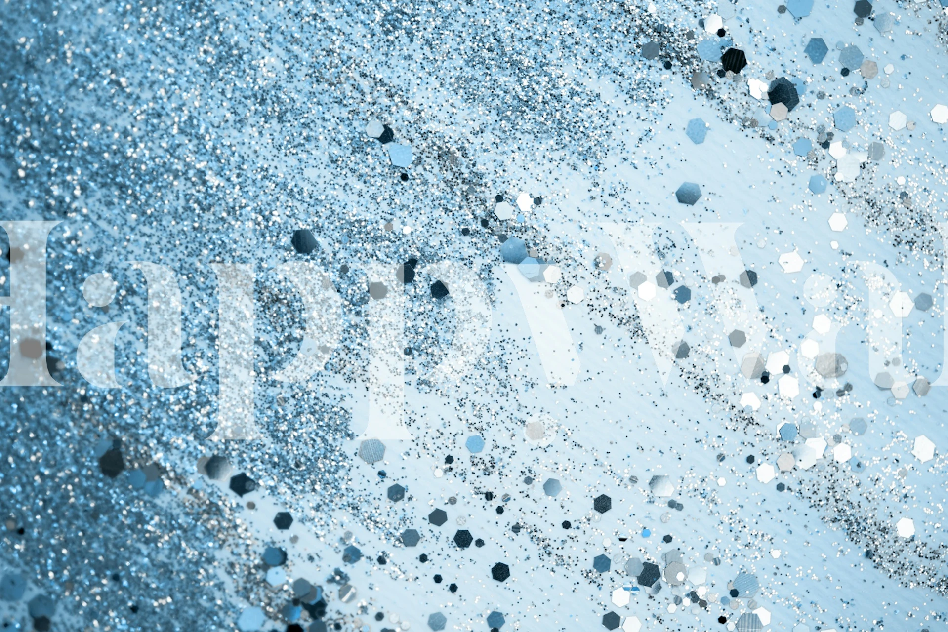 Papel pintado Chic Glitter Glam exhibido en una habitación