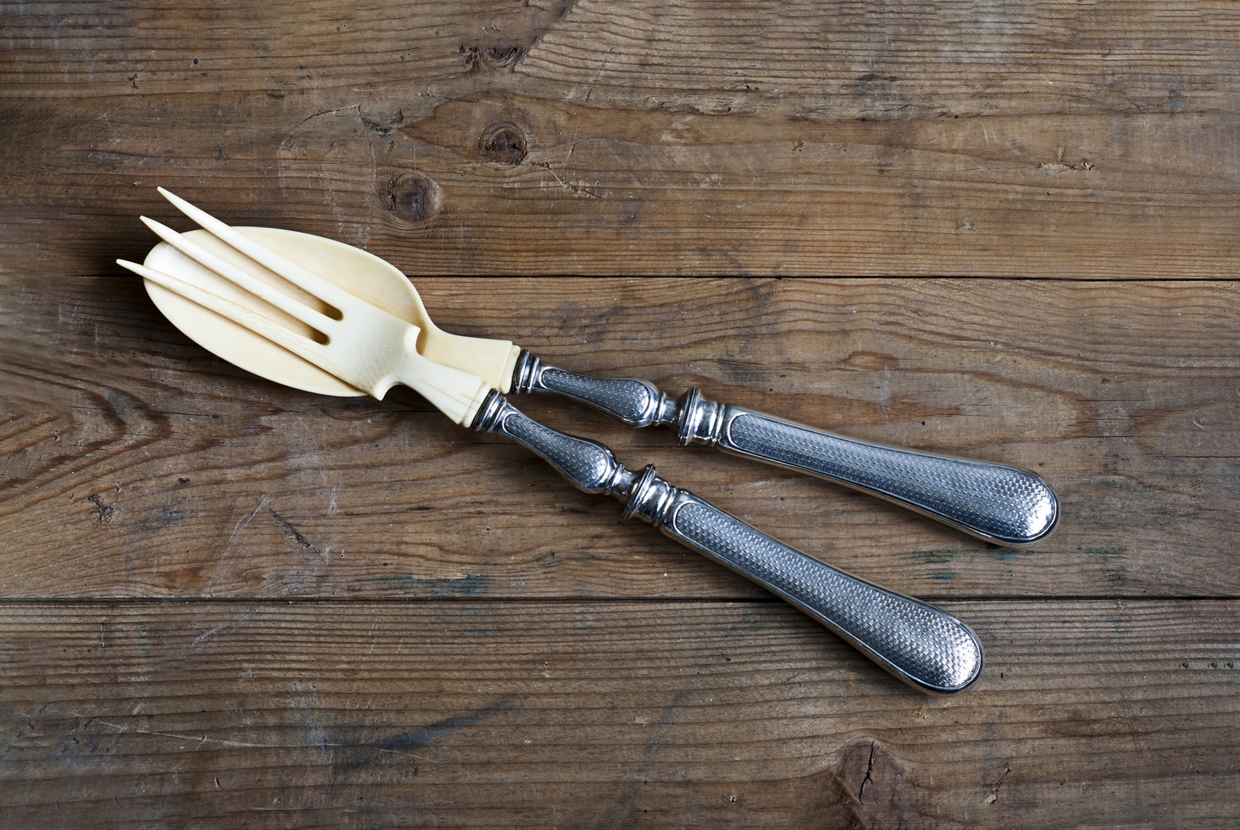 Vintage Dining Cutlery on Wood Wallpaper | Happywall