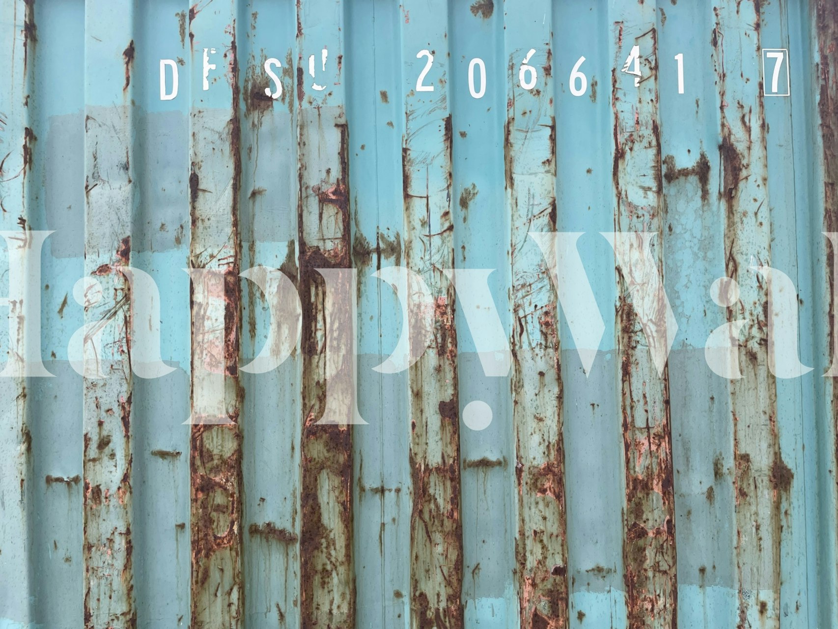 Papel pintado Rustic Metal Corrosion Container en una habitación