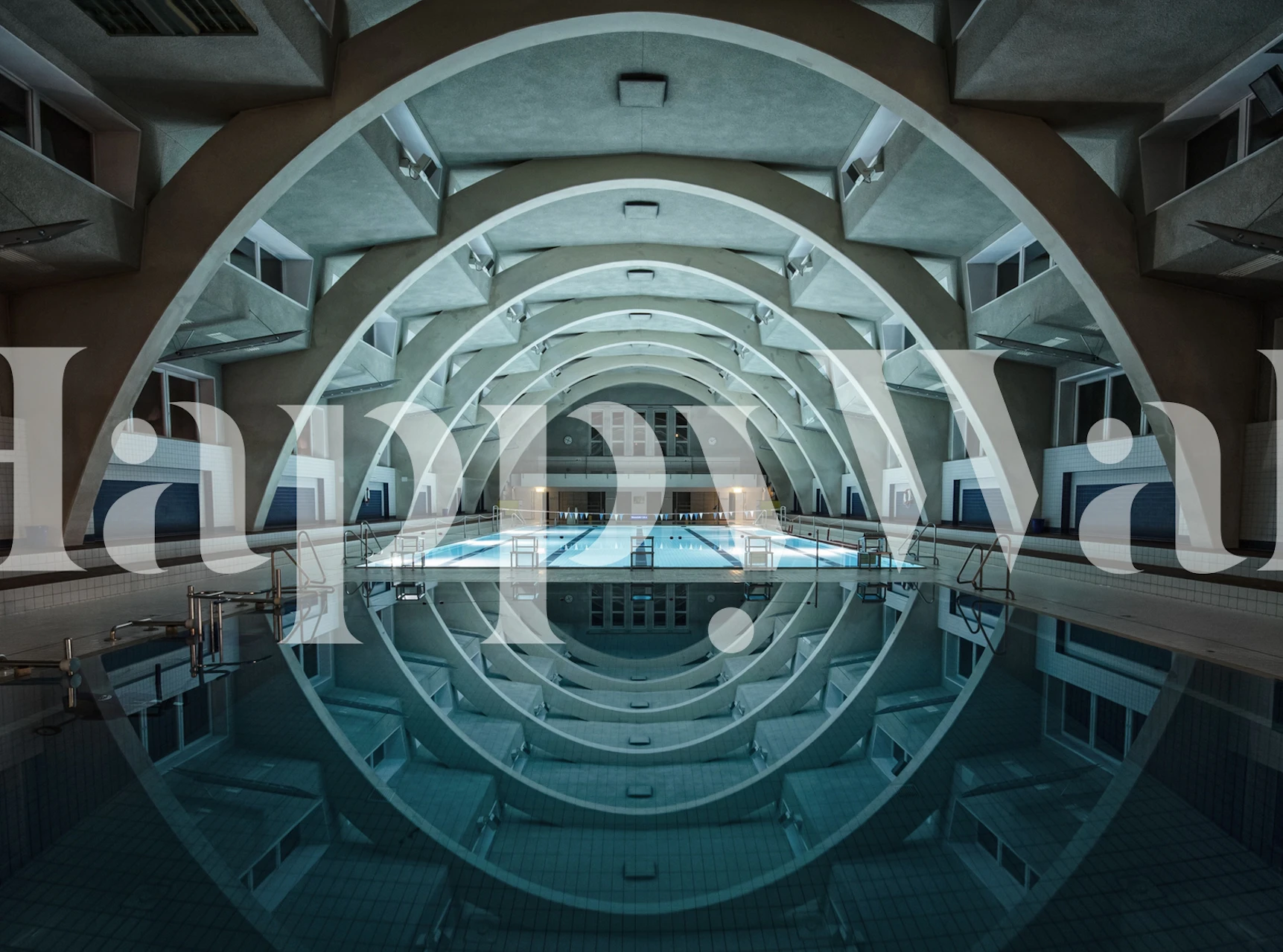 Swimming night behang in een kamer