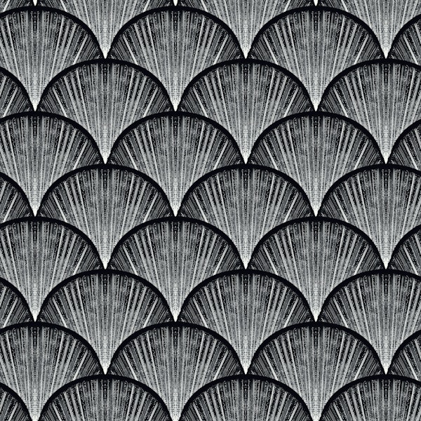 Glamorous Scallop Shells in black