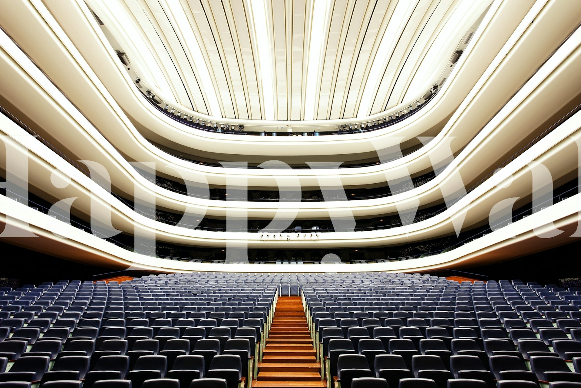 Elegantes Tapetdesign in einem modernen Interieur