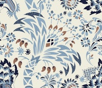 Garden Reverie Mocha Mousse blue tapete