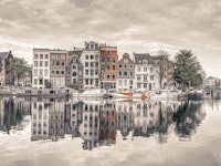 Quaint Riverside Charm wallpaper