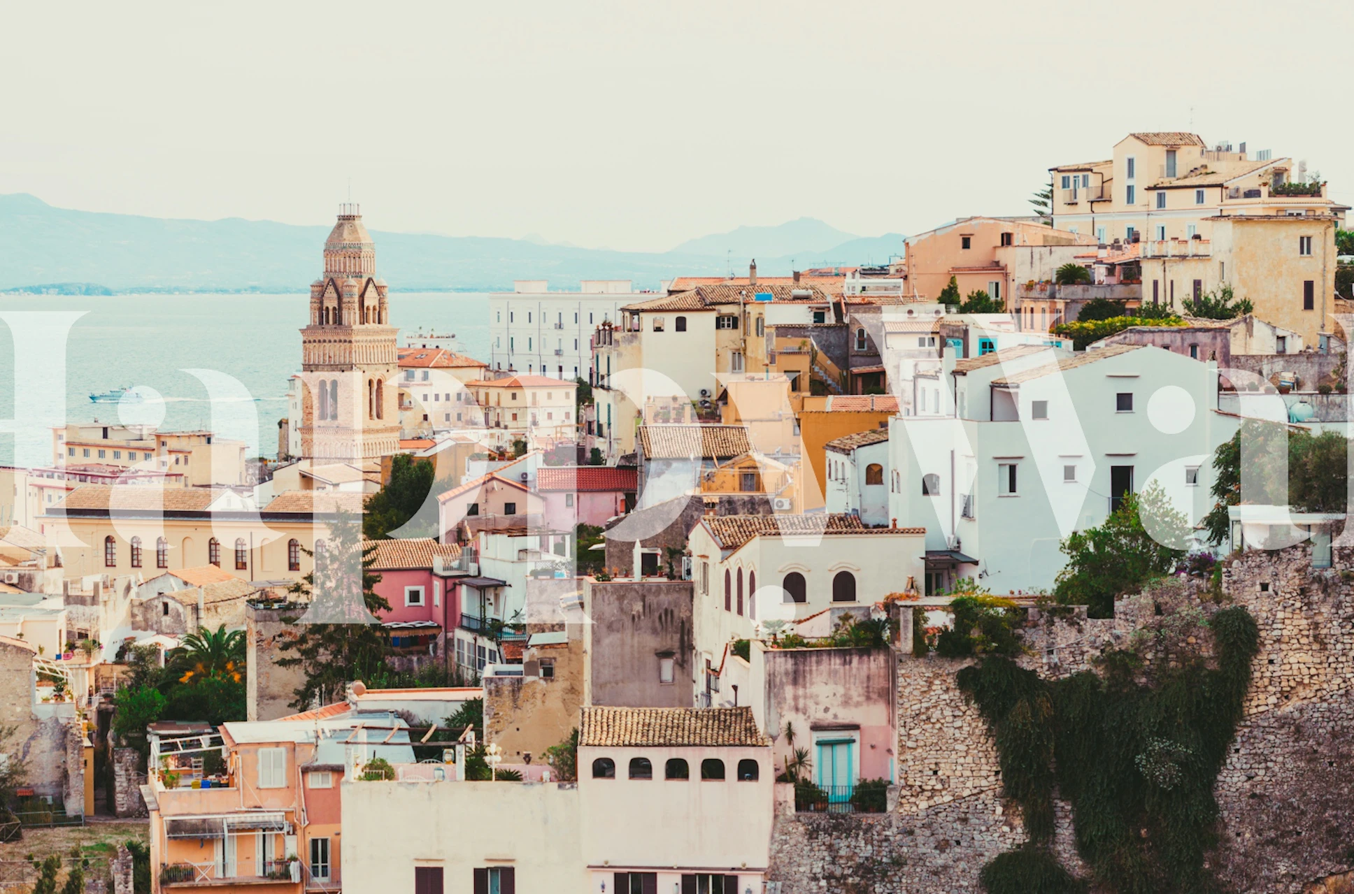 Mediterranean Italian Village View behang in de kamer