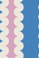 Giant Ric Rac Scalloped Stripe Blue Pink carta da parati