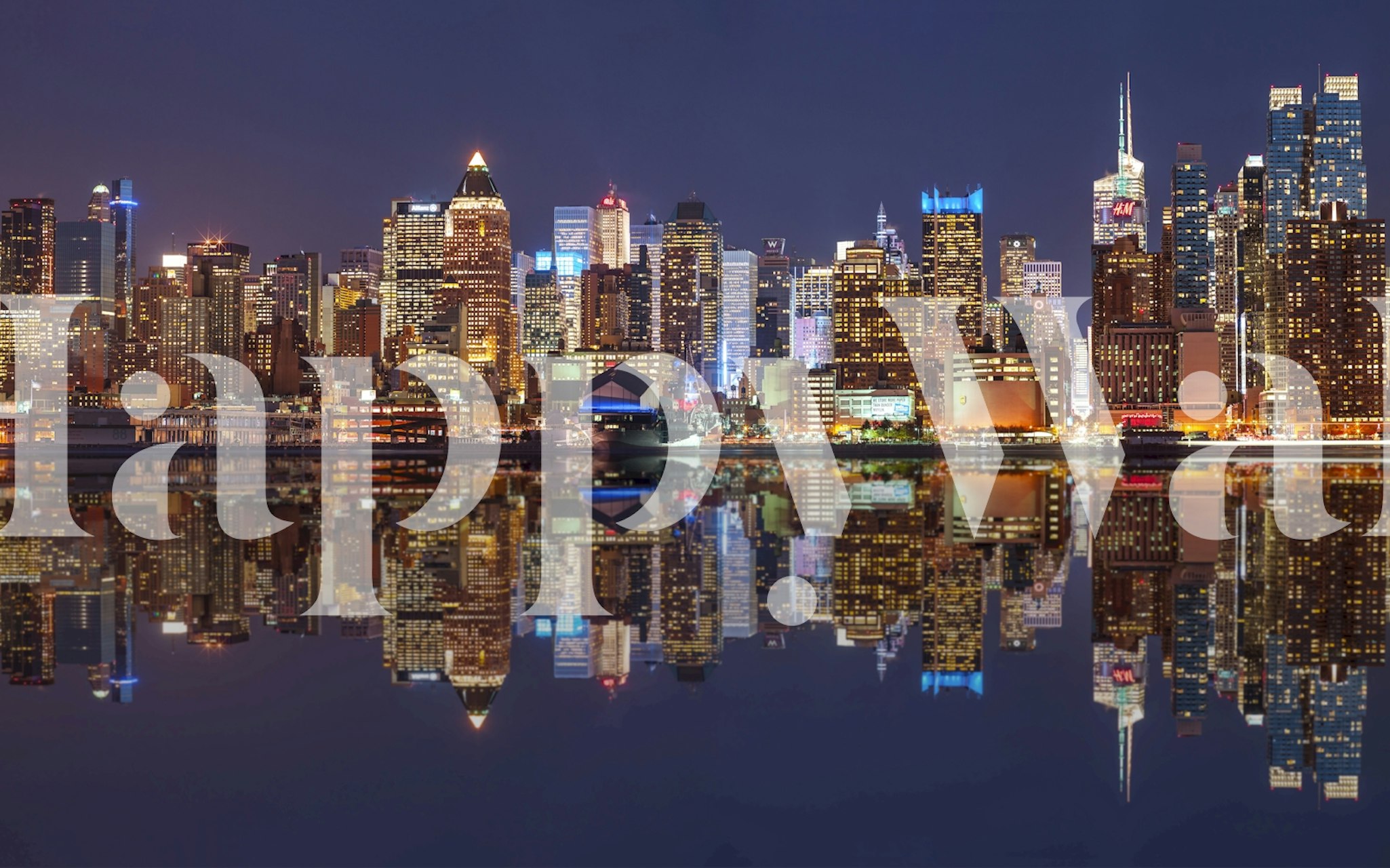 Tapeta New York City Lights and Reflections v místnosti