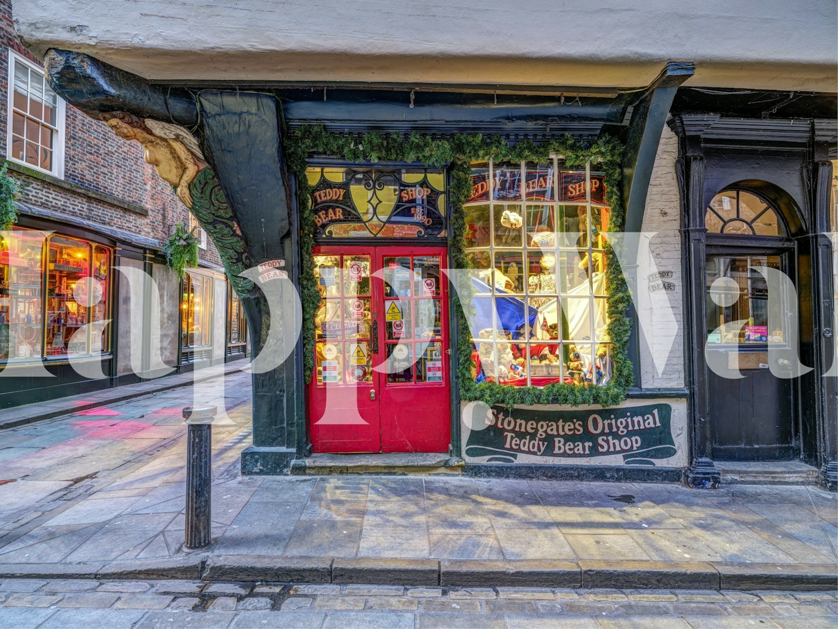 Charming Vintage Toy Storefront carta da parati