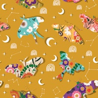 Lunar Blossoms and Butterflies Mustard tapete