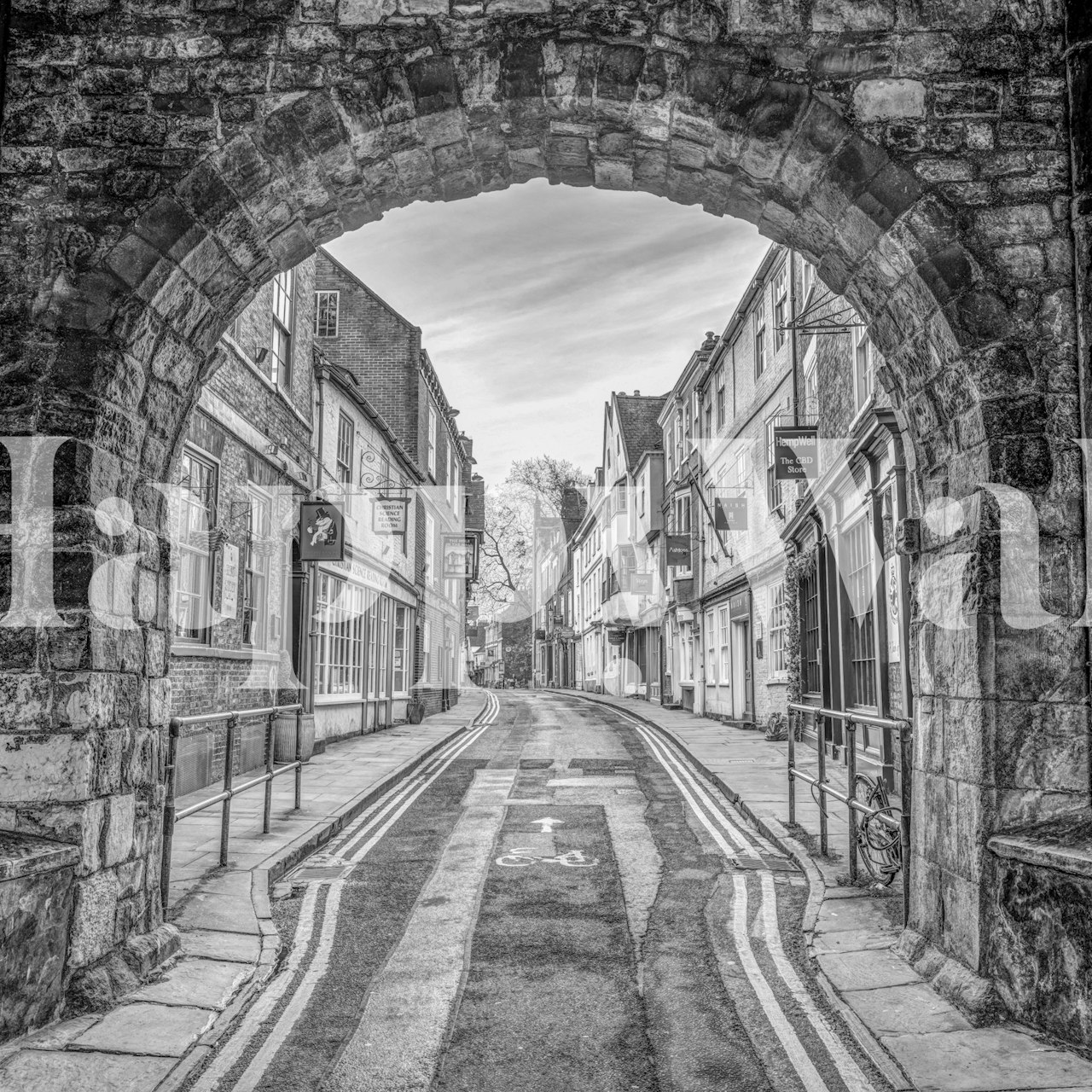 Ταπετσαρία Charming Stone Archway σε ένα δωμάτιο