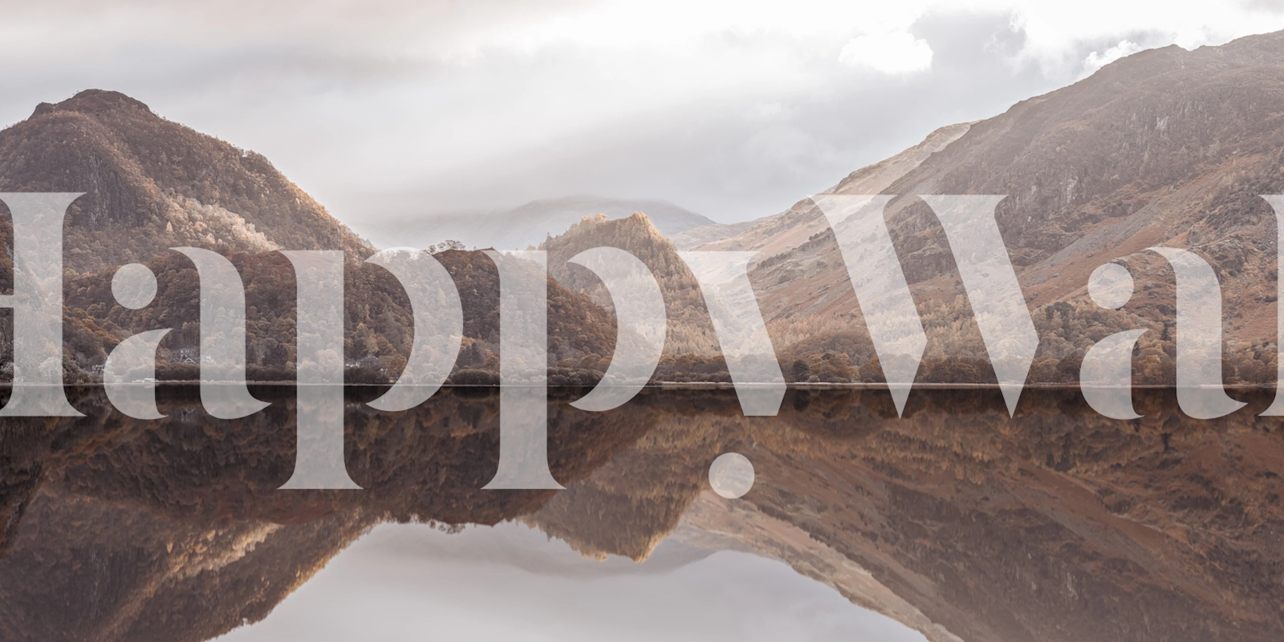 Tapeta Tranquil Autumn Peaks v místnosti