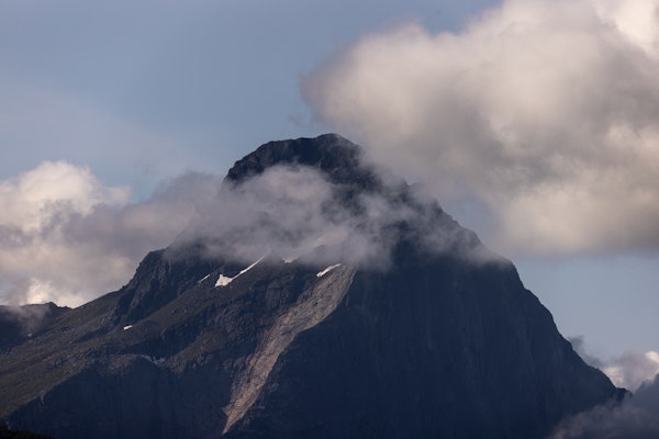 Misty Mountain Majesty