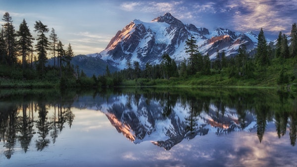 Sunrise on Mount Shuksan