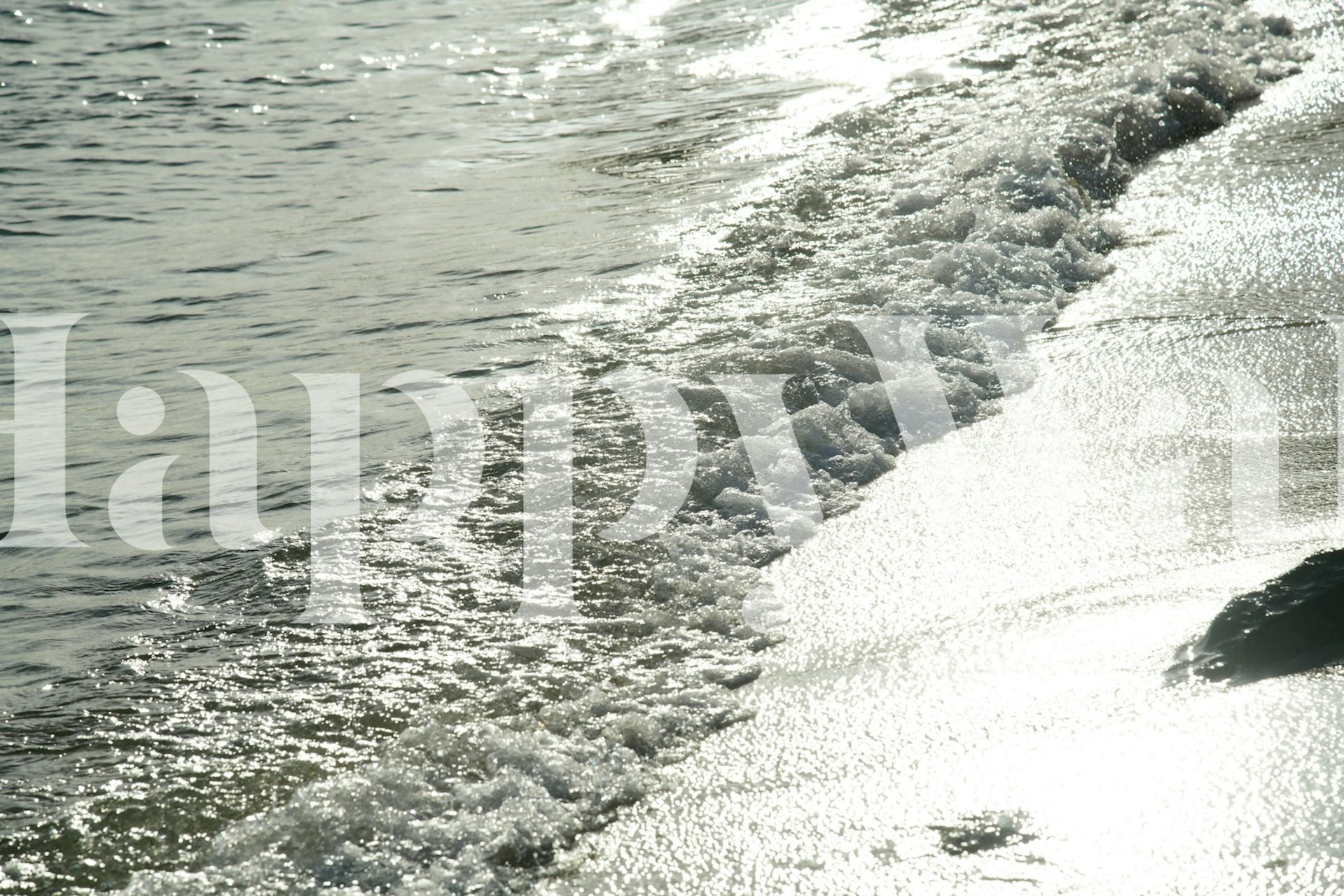 Shimmering Caribbean Ocean behang in een kamer