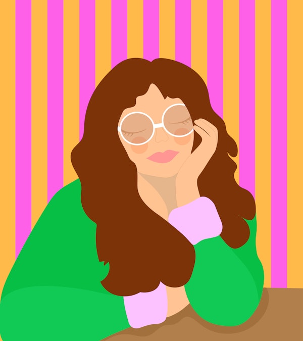 Chic Vintage Reflection