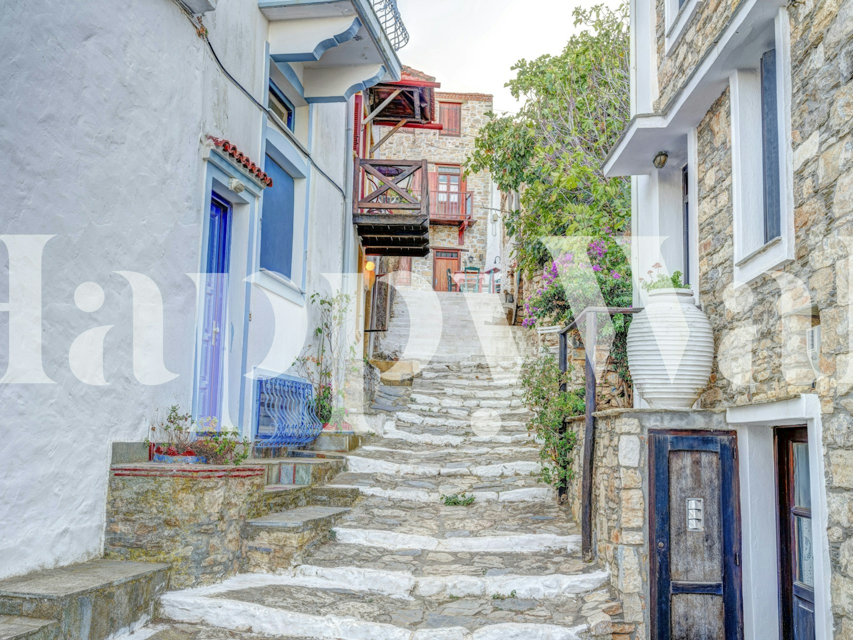 Ταπετσαρία Picturesque Greek Alley σε ένα δωμάτιο