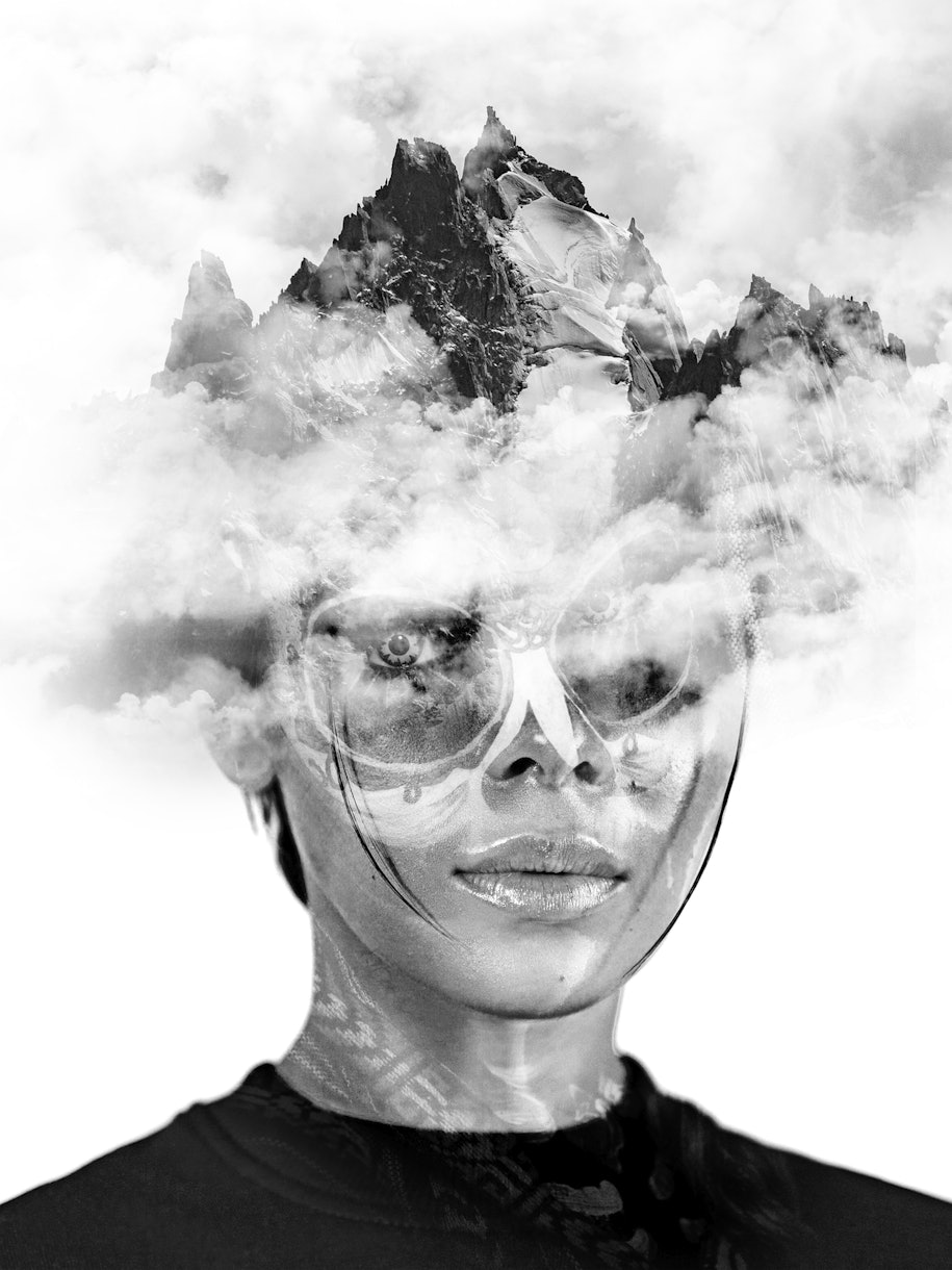 Woman Mountain Wallpaper | Happywall