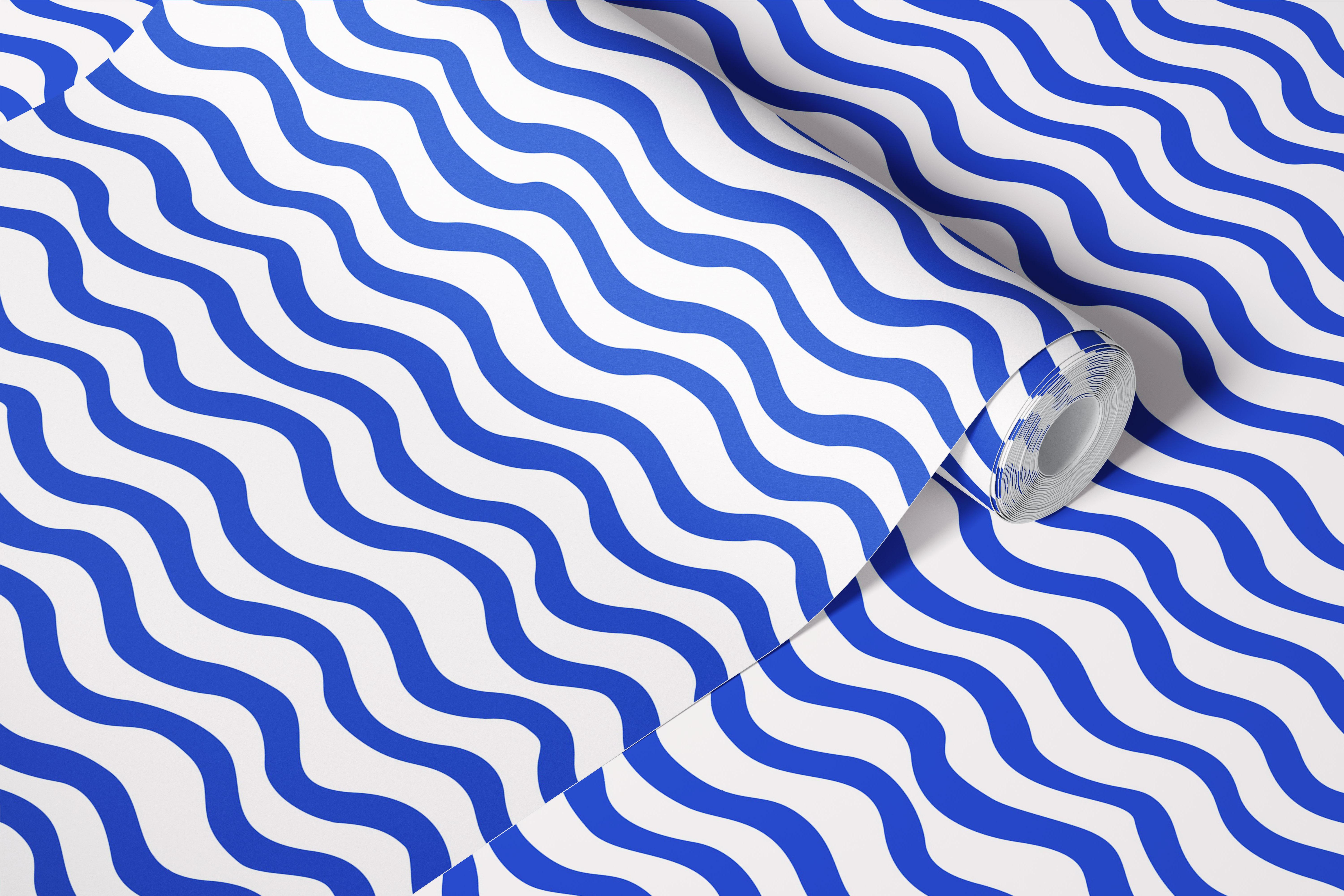 Wavy Lines blue wallpaper in een kamer