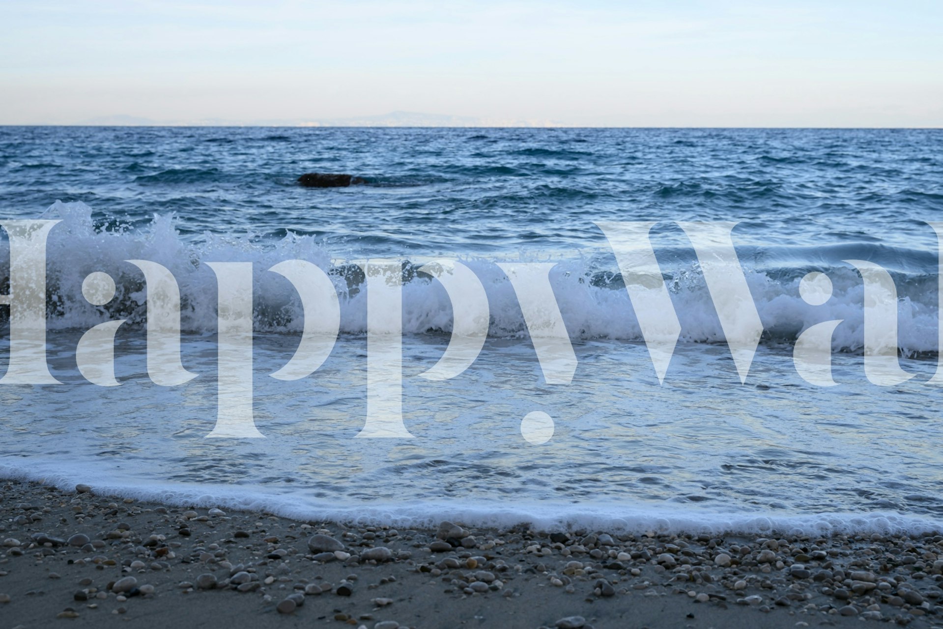 Drømmende havsolnedgangstapet i et rum