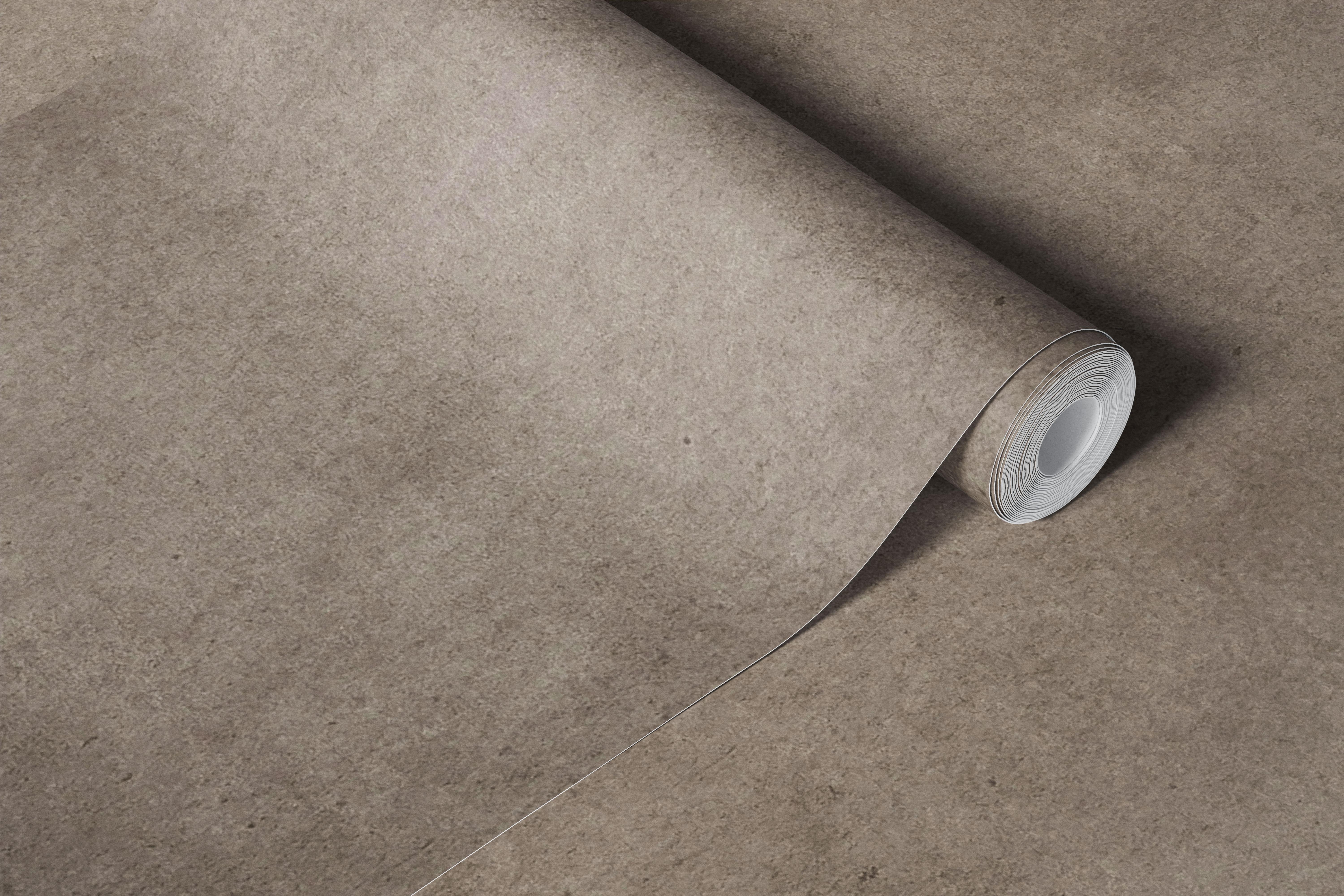 taupekleurig behang met structuur in een moderne kamer