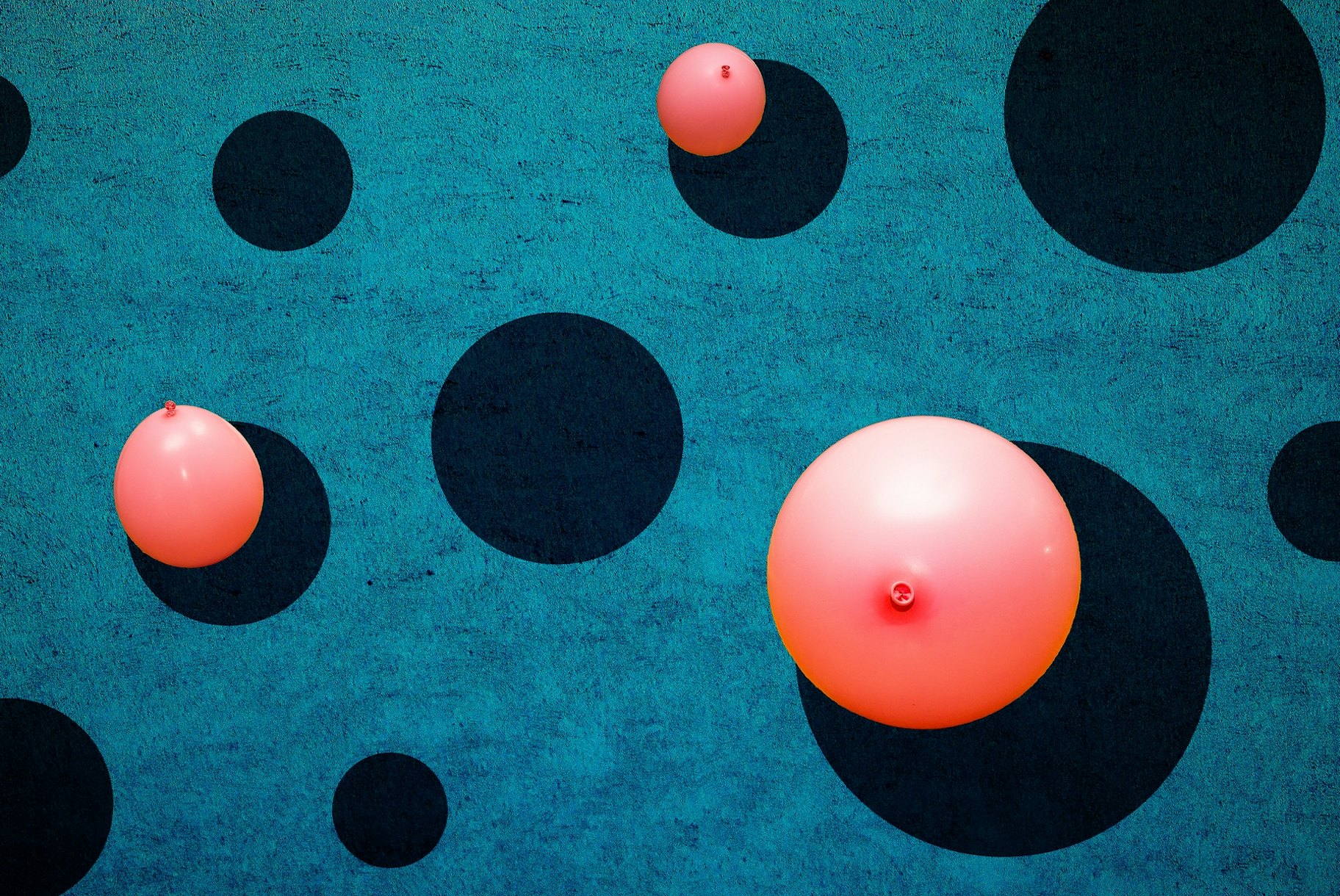 Buy Three Balloons Wallpaper Online at Happywall