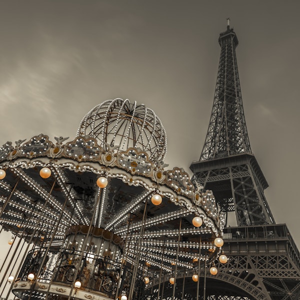 Carousel and Eiffel Tower
