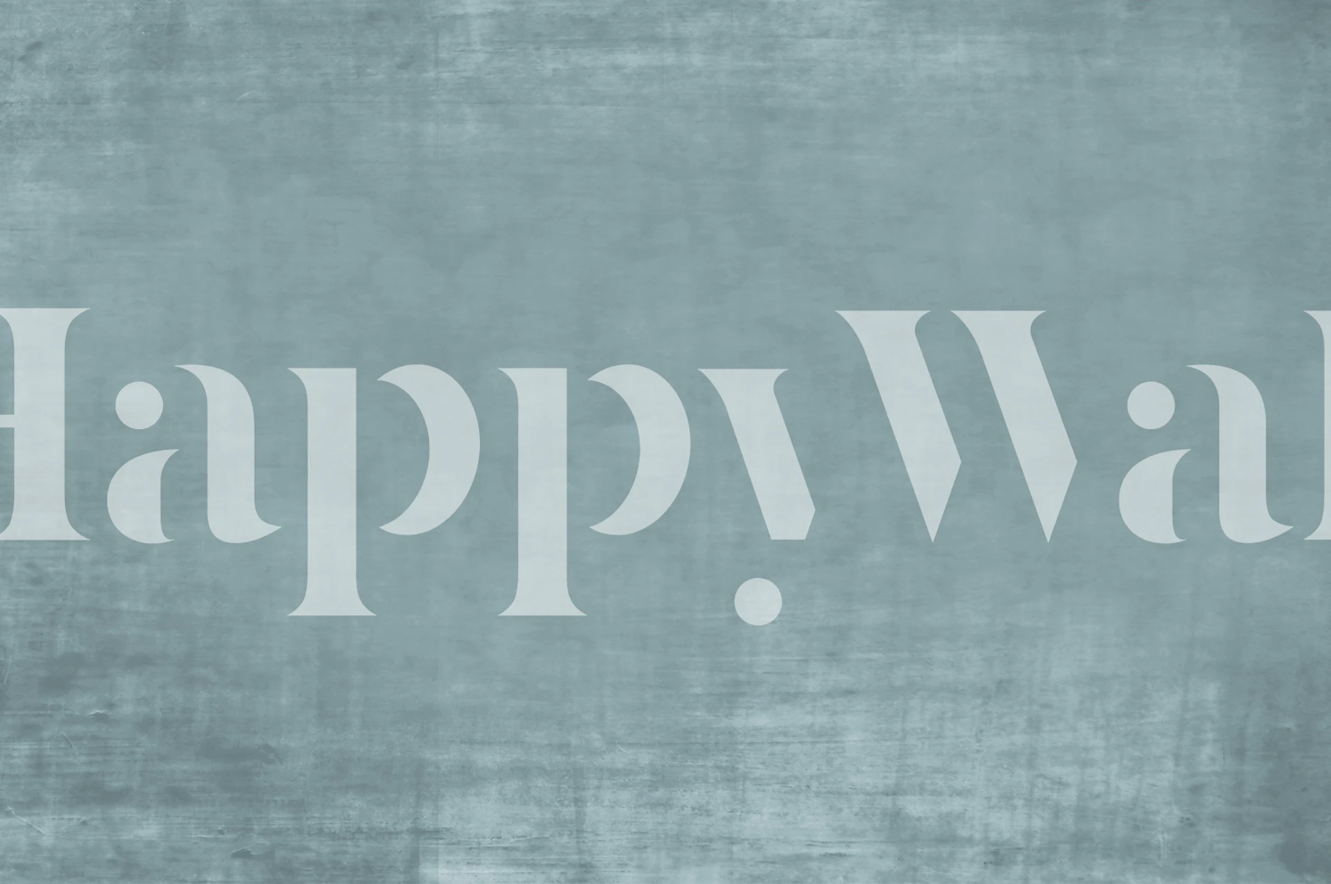 Soft sky pale blue wallpaper într-o cameră