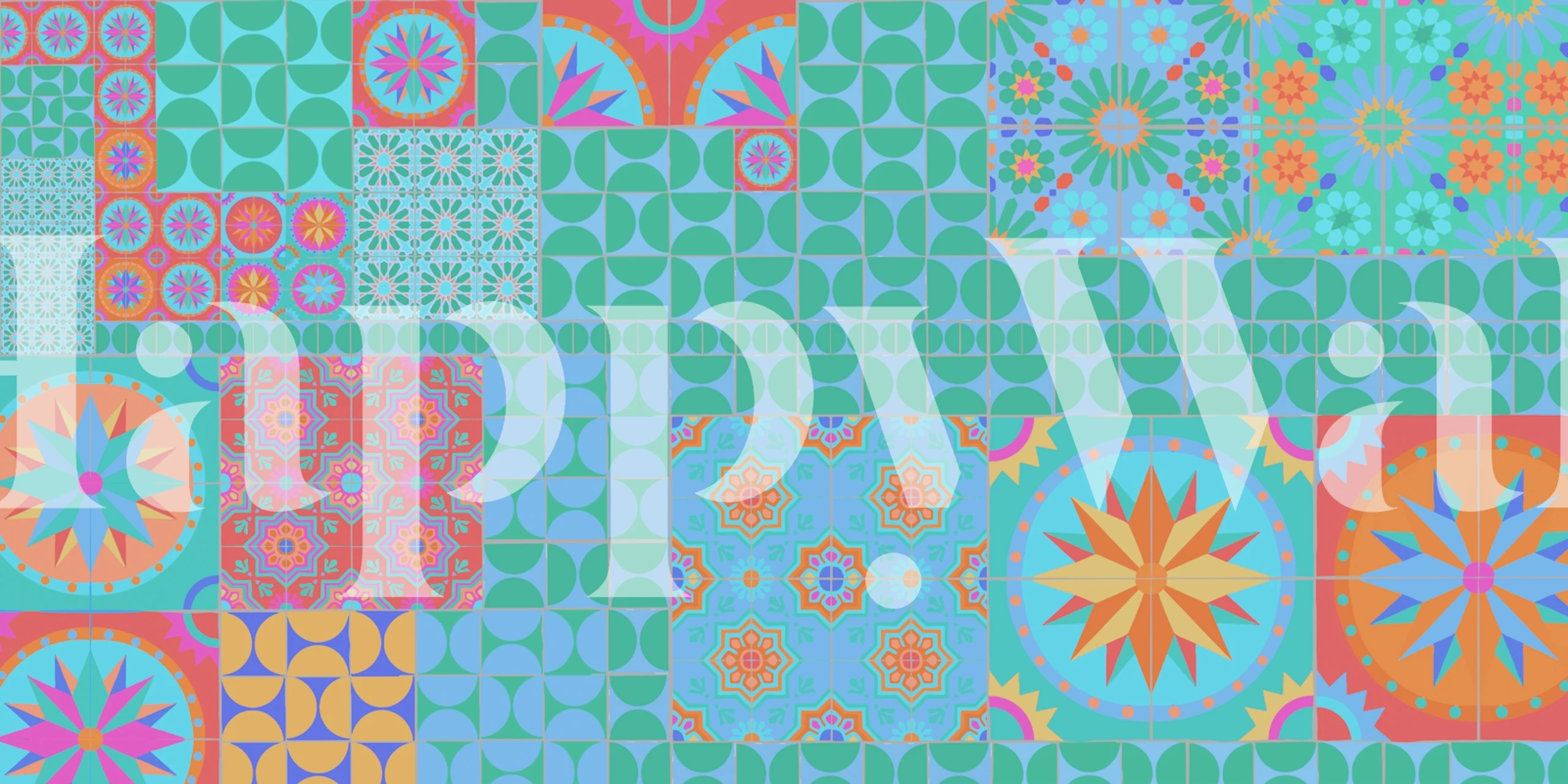 Tile Mosaics in Bold Turquoise Tapete in einem Raum