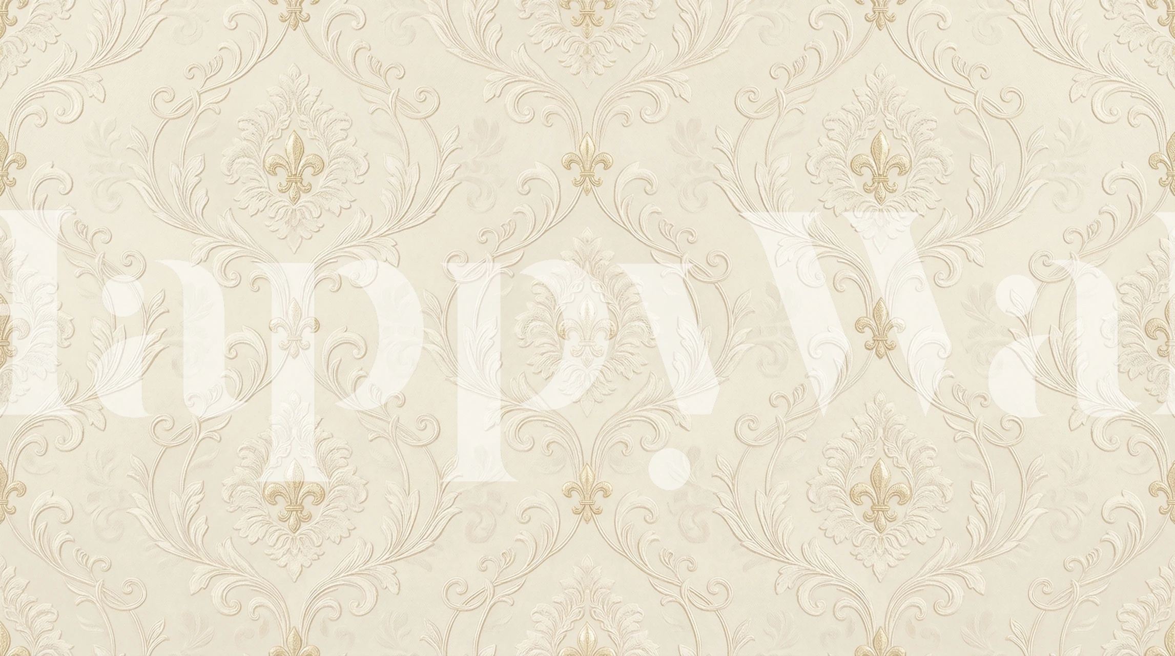 Kungligt scrollmönstrad tapet i ett rum