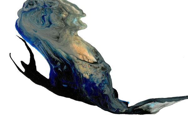 Midnight Sapphire Pour