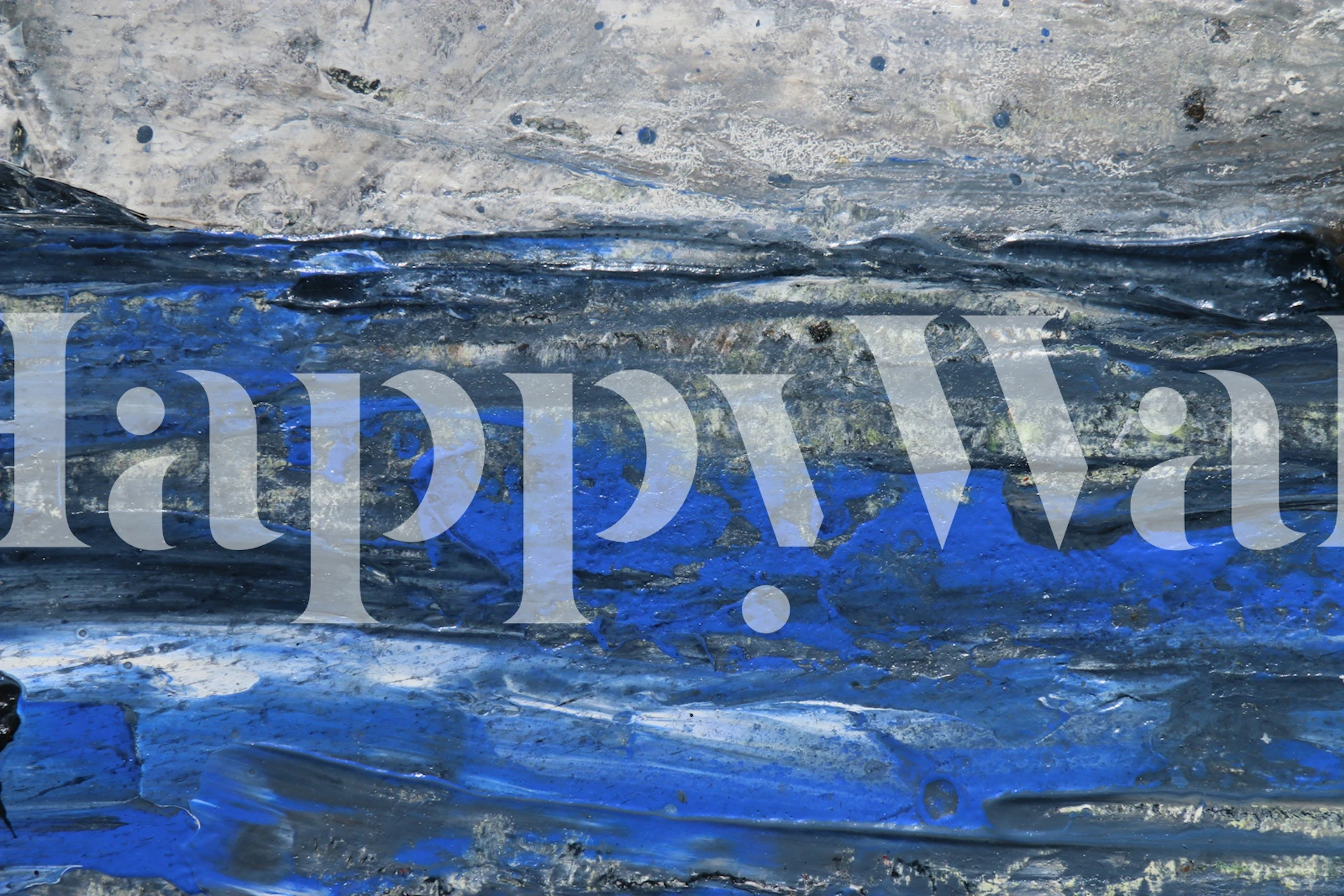 Elegante blaue abstrakte Tapete in einem Raum