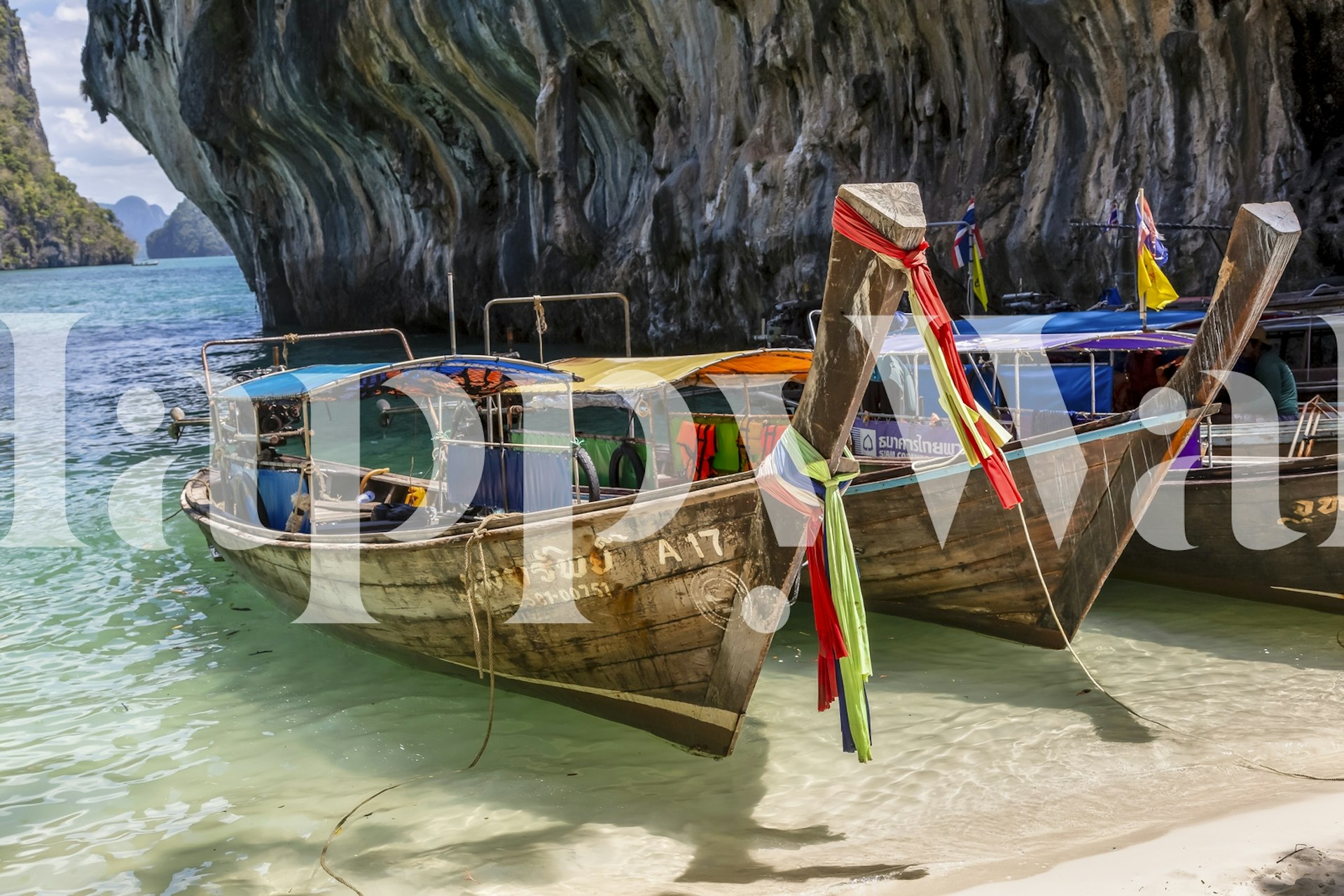 Fondo de pantalla de barcos tradicionales en Tailandia