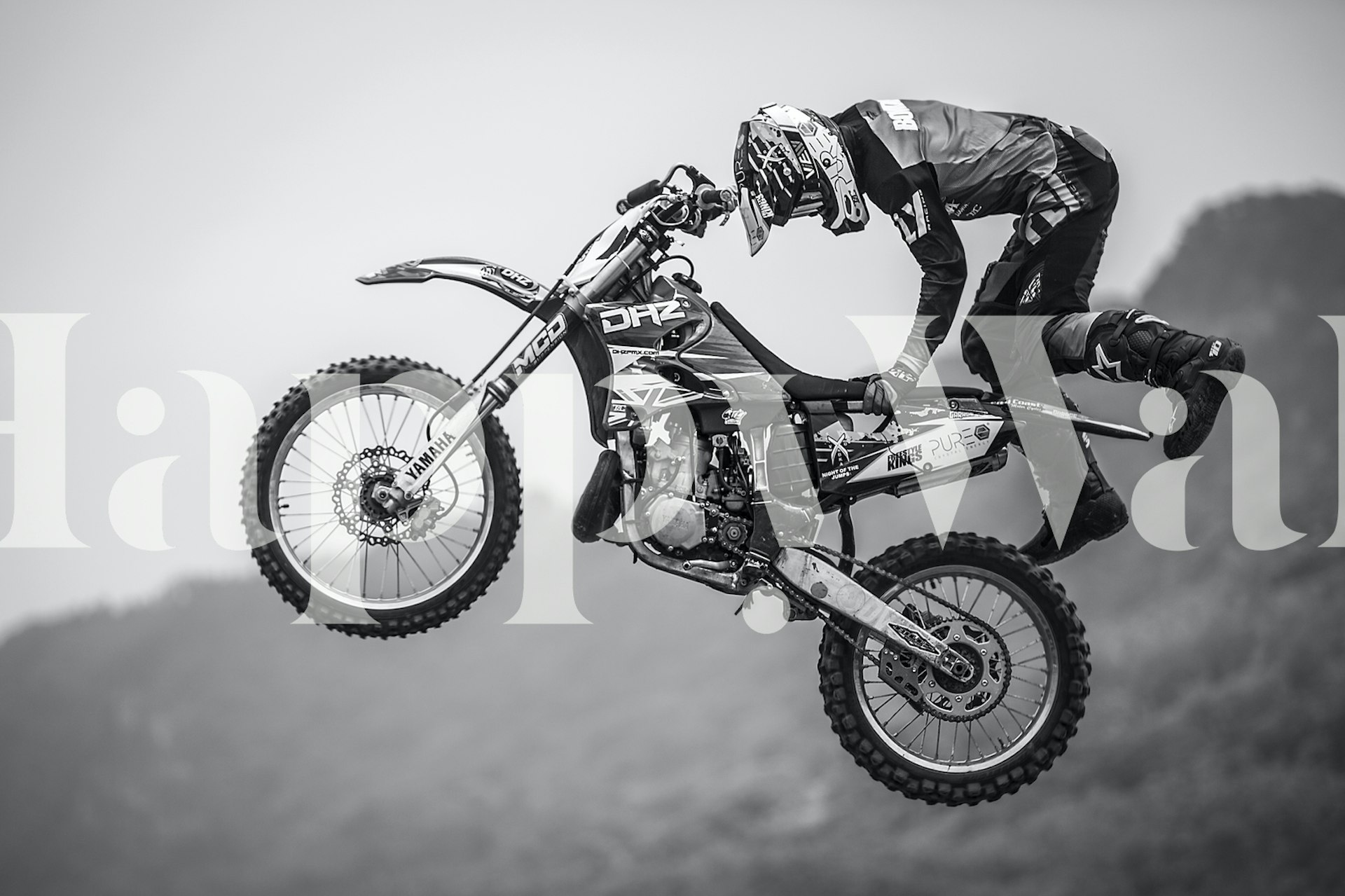 Papel de parede dinâmico com ação de esportes radicais