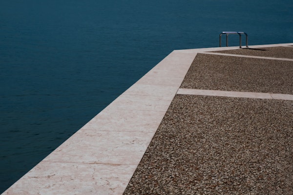 only one bathing ladder