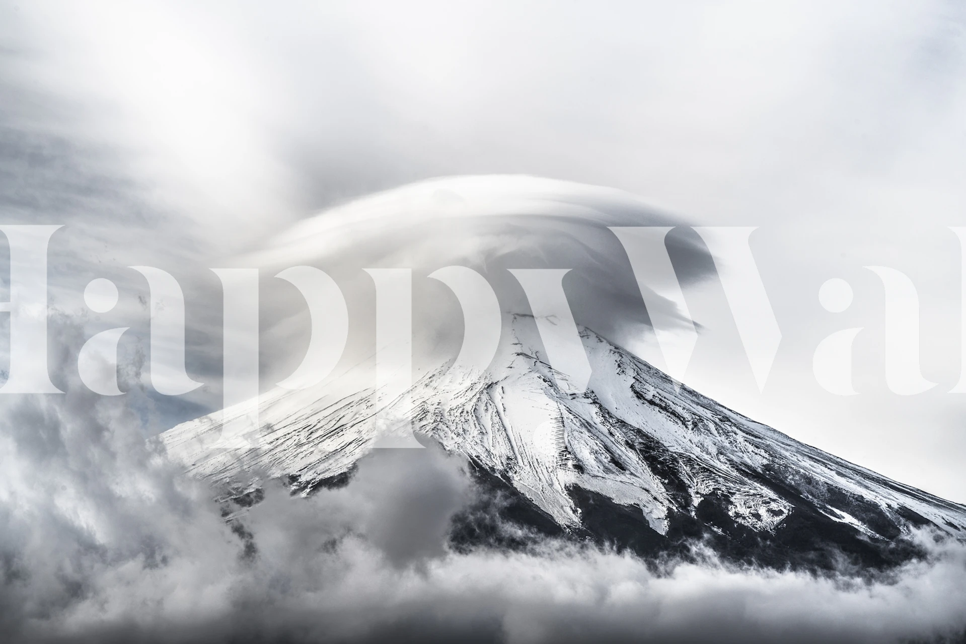 Mount Fuji com uma formação de nuvens única