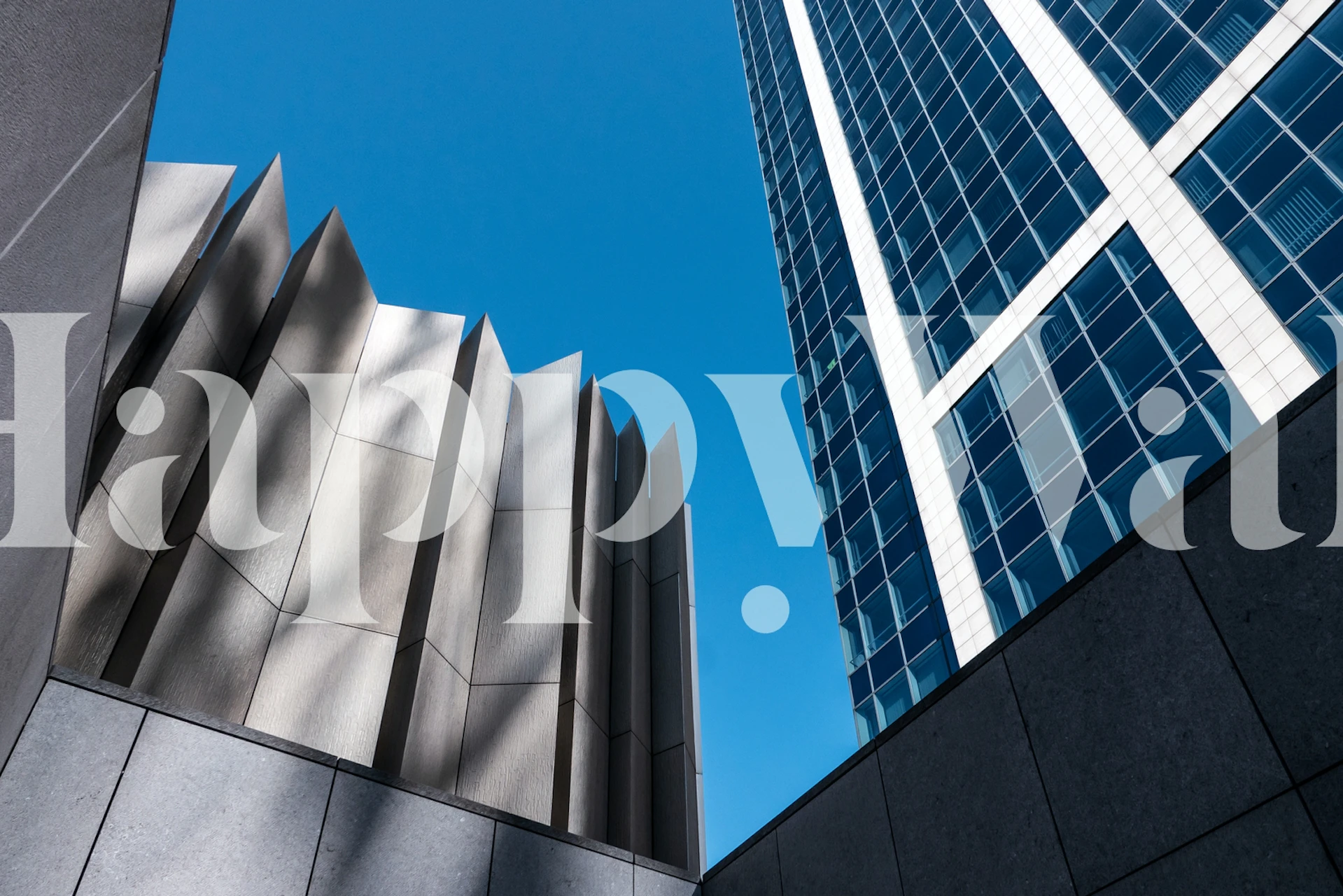 Carta da parati Shadows in the sun mostrata in una stanza