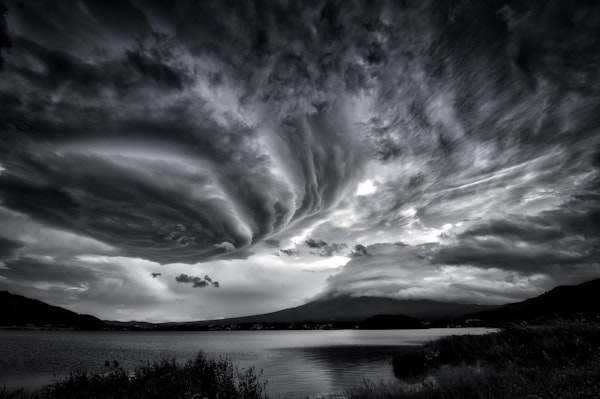 Mt Fuji and Big rotor clouds