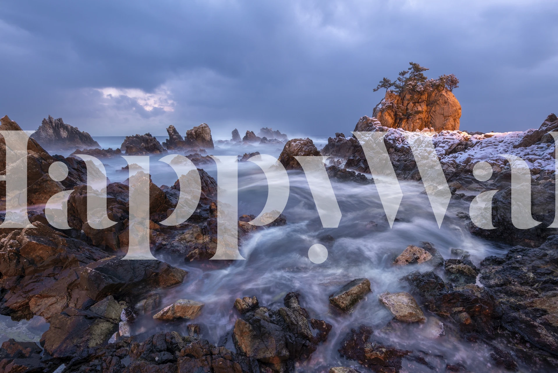 Swirling tapet visad i ett rum