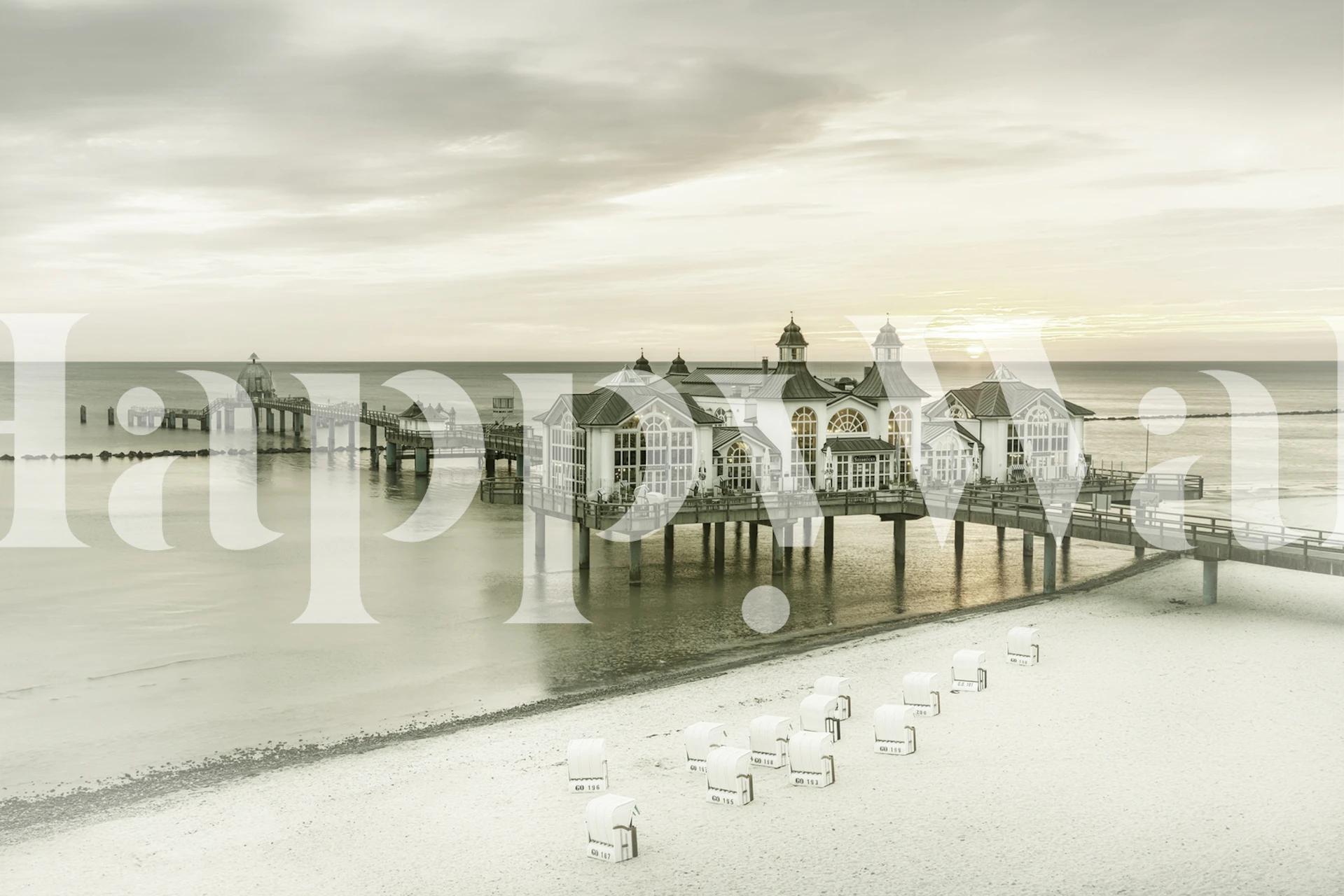 Molo Sellin o wschodzie słońca nad Morzem Bałtyckim fototapeta