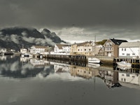 Village in Lofoten Sepia ταπετσαρία