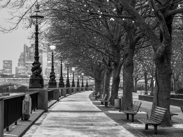 Thames promenade