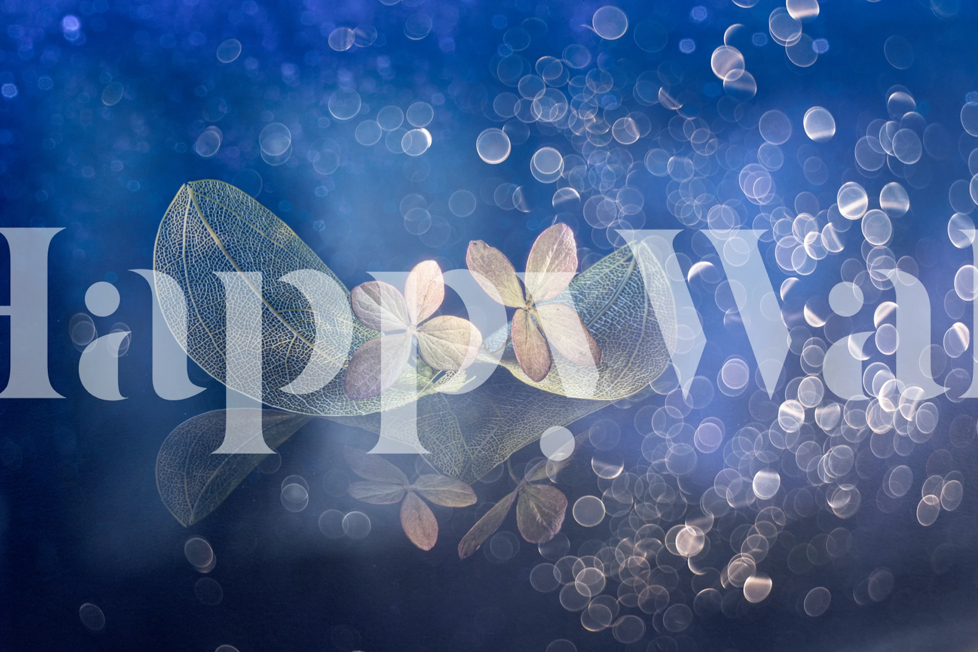 Förtrollande fantasiegg tapet med flytande kronblad och bubblor i en blå drömmande bakgrund