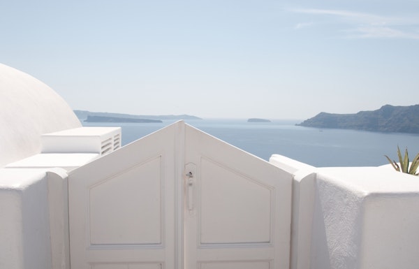Santorini Oia Gate 2