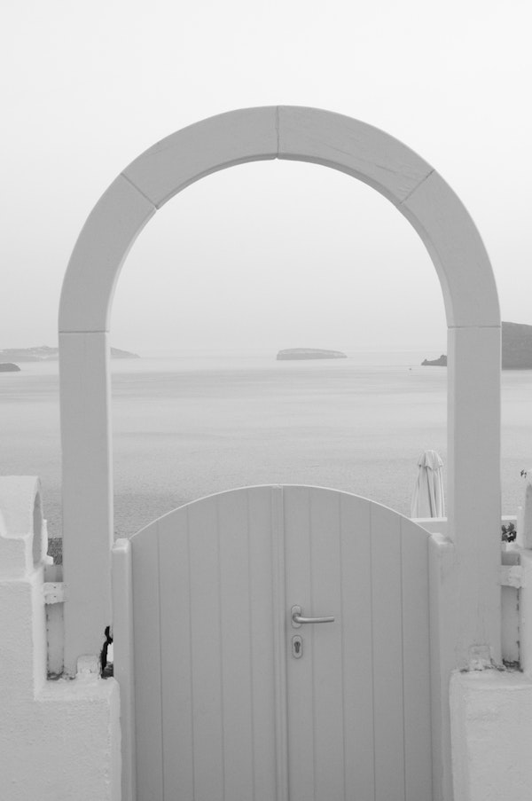 Santorini Oia Gate in BW 1