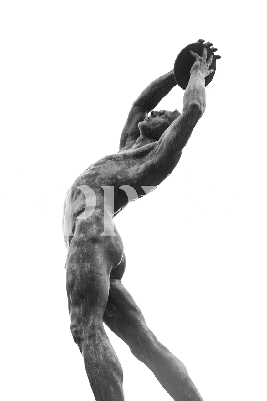Black and white wallpaper with a muscular Olympic discus thrower silhouette