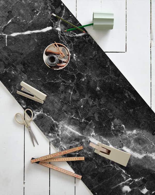 Black Gray Marble 1 wallpaper roll