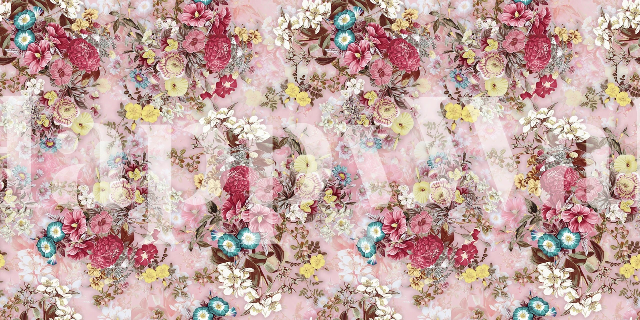 Ein farbenfrohes und detailliertes Sommergarten-Wandbild mit korallenfarbenen, blauen und gelben Blumen auf einem beruhigenden Hintergrund.