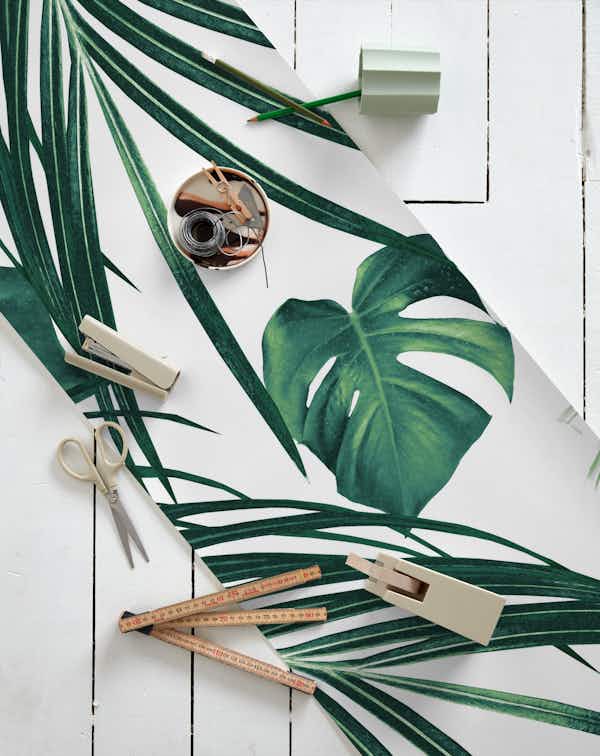 Tropical Jungle Leaves Dream 7 wallpaper roll
