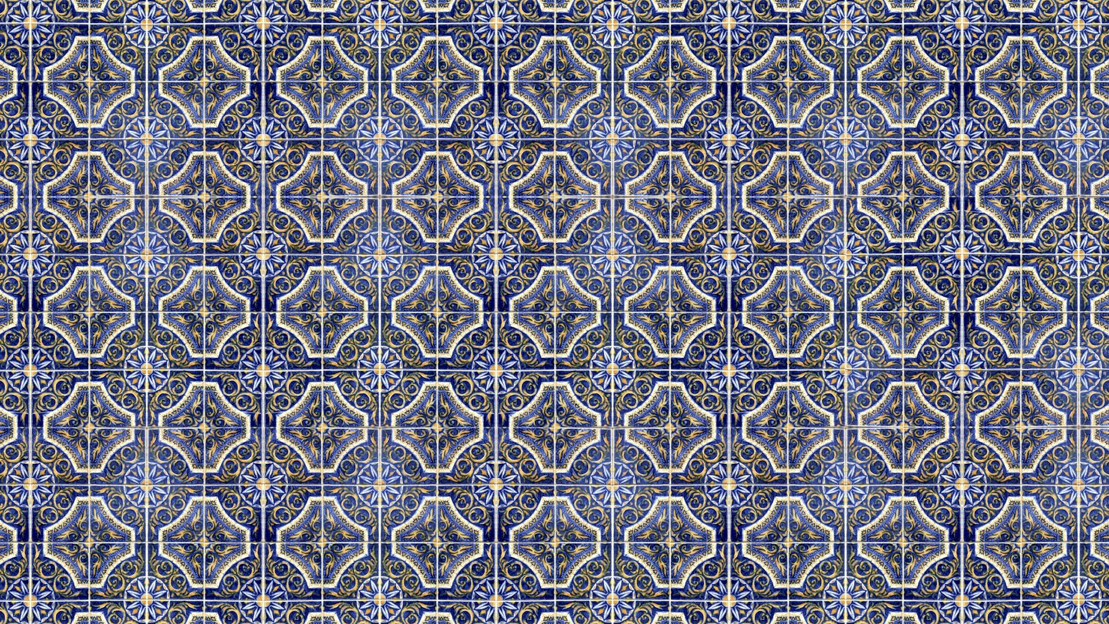 Tiles Portuguese Wallpaper - Shop Now on Happywall.com